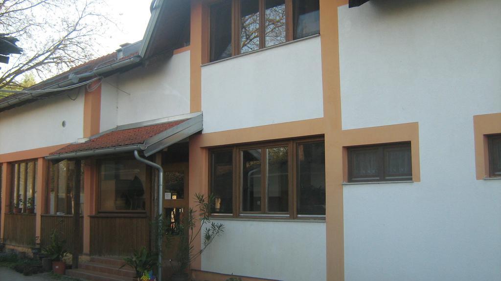 Farm Stay Lackovic Bilje Bagian luar foto