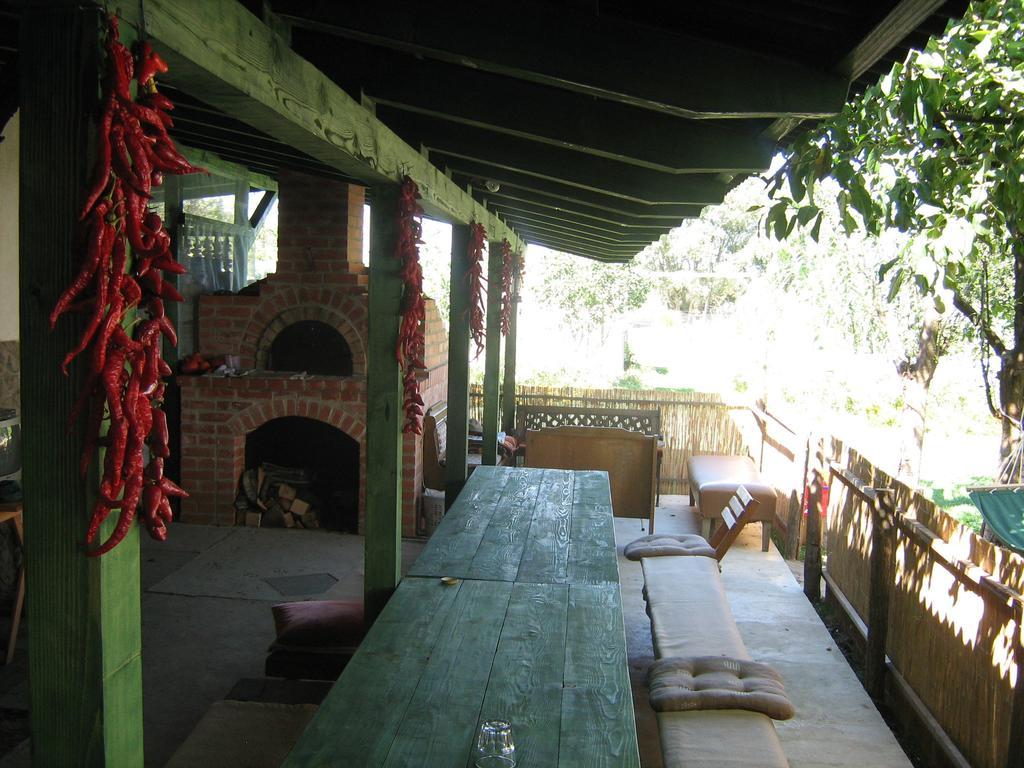Farm Stay Lackovic Bilje Bagian luar foto