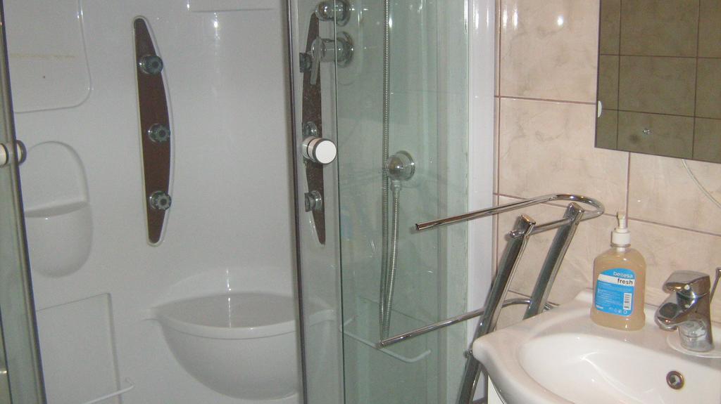 Farm Stay Lackovic Bilje Ruang foto